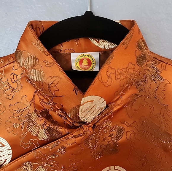 Norgay Handicrafts Embroidered Jacket - Picture 7 of 12